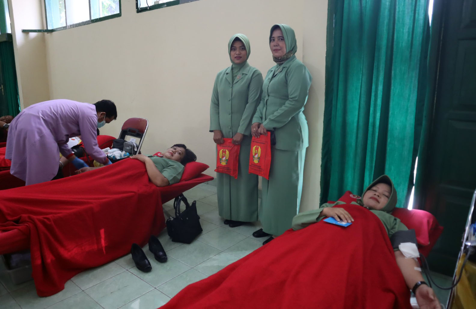 Dalam Membantu Kesediaan Darah, Kodim 0504 JS Bersama RSPAD Jakarta Gelar Baksos Donor Darah foto dok 