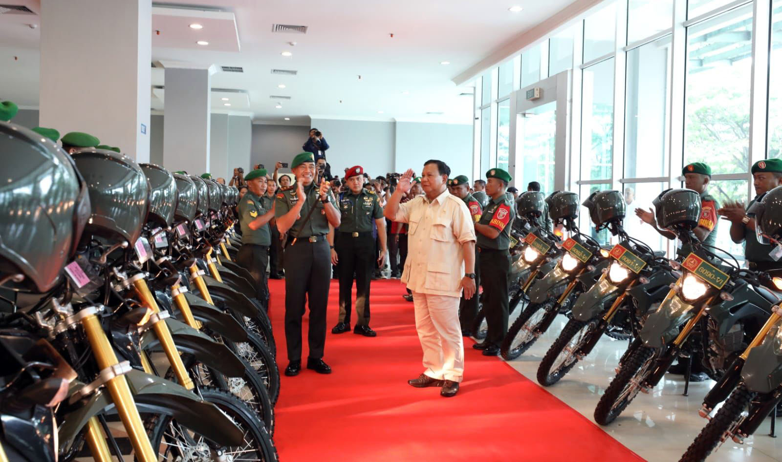 Menhan Prabowo Berikan Pembekalan Kepada 2.000 Babinsa di Samarinda dan Dukungan Tugas 140 Unit Motor foto dok