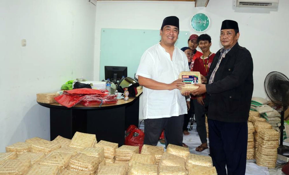 PCNU Jakarta Pusat Gunakan Besek Bambu Untuk Bunkus Daging Kurban Yang Ramah Lingkungan foto dok 