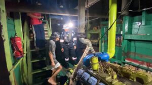 Bakamla RI Selamatkan Kapal Nelayan Alami Kerusakan Mesin di Perairan Batam