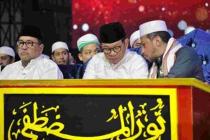 Jakarta Bersalawat di Monas, Ribuan Warga Padati Plaza Selatan