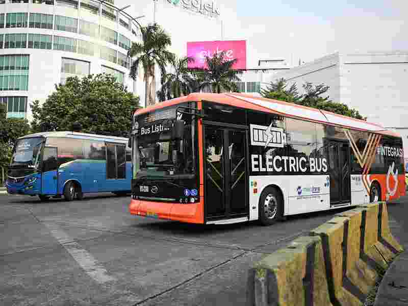 Pemprov DKI Gratiskan Transportasi Publik dengan Tarif Rp1 di Hari Perhubungan Nasional