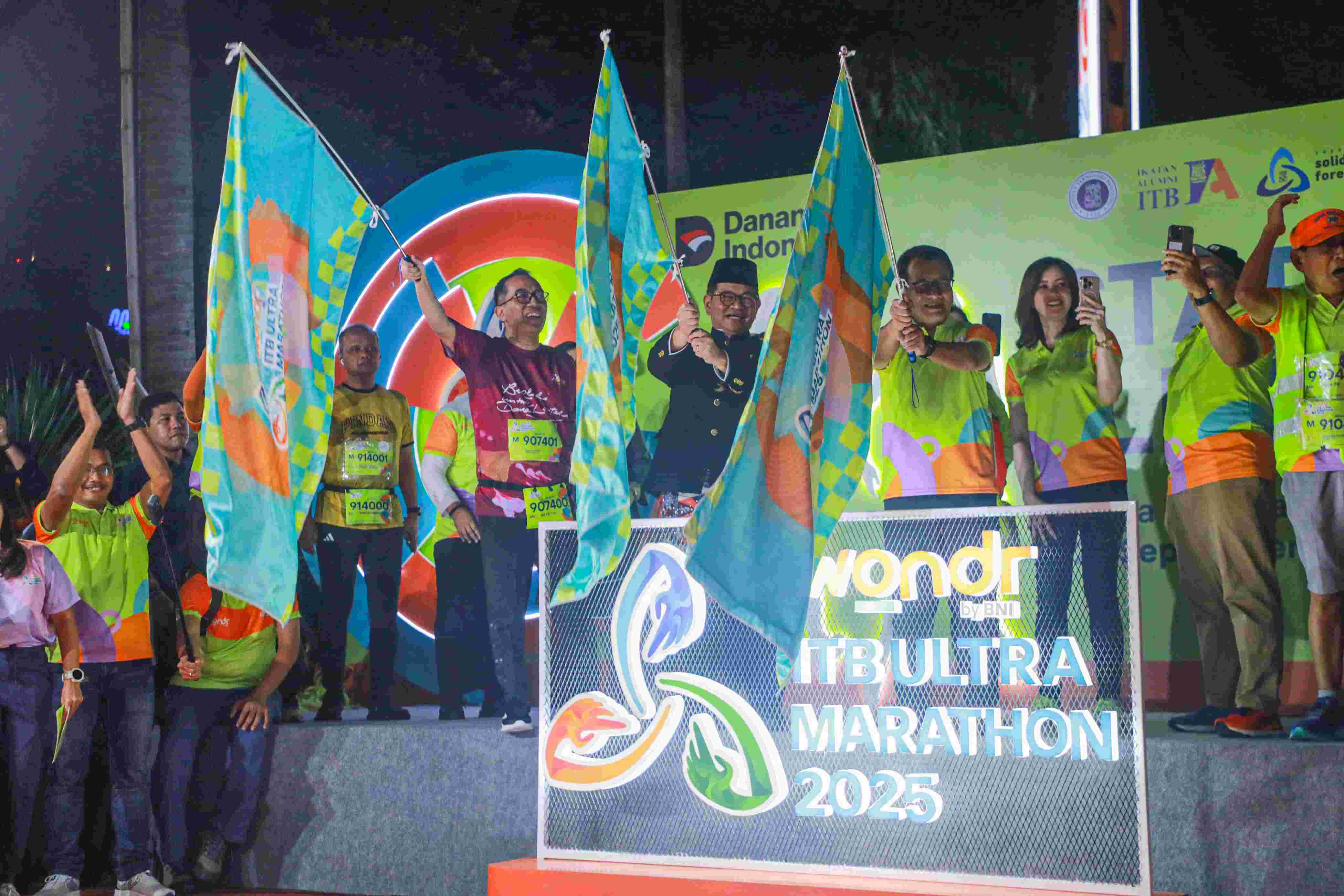 Gubernur Pramono Lepas ITB Ultra Marathon 2025: Olahraga Satukan Langkah dan Semangat Sehat