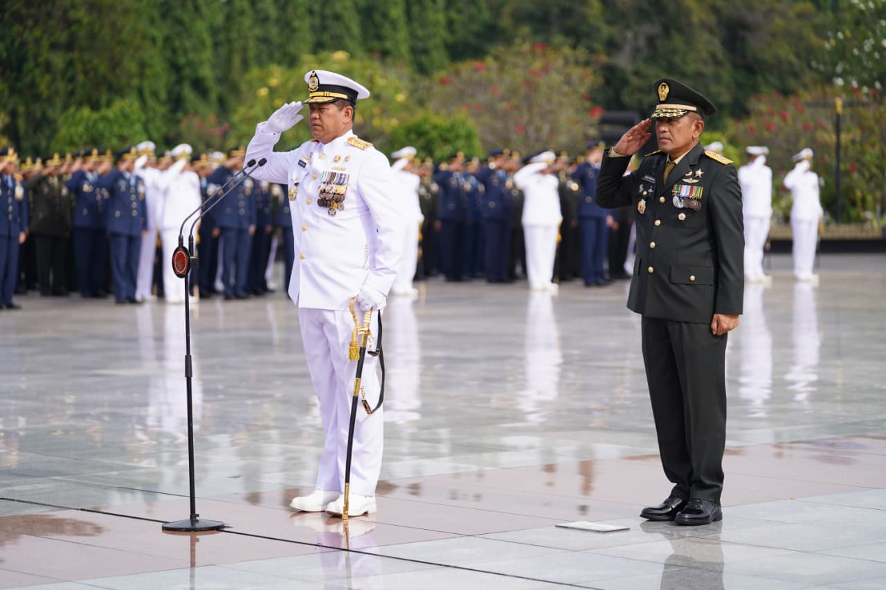 Irjen TNI Hersan Pimpin Ziarah Nasional di TMP Kalibata Peringati HUT ke-80 TNI