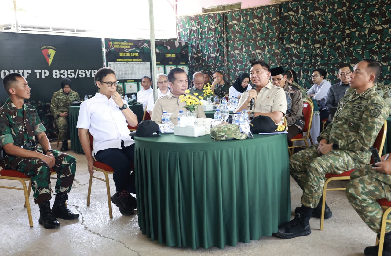 Panglima TNI Dampingi Menhan Sjafrie Sjamsoeddin Tinjau Yonif TP 835/Samota Yudha Bhakti di Sumbawa