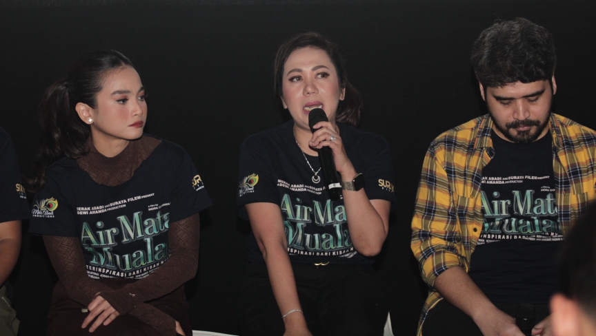 Film “Air Mata Mualaf” Siap Tayang 27 November, Suguhkan Drama Keluarga Lintas Budaya Penuh Makna Spiritual