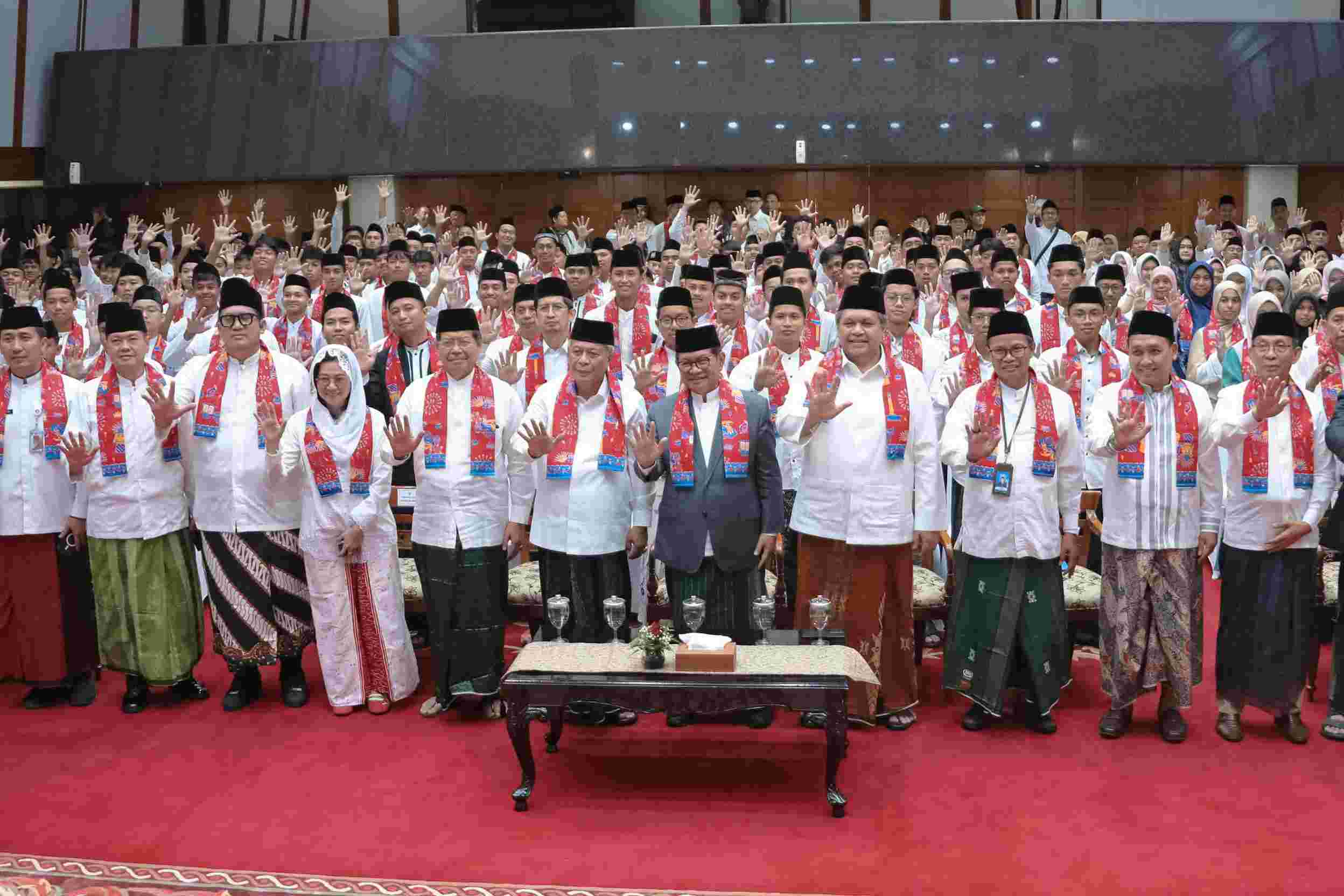 Gubernur Pramono Anung: Santri Adalah Penjaga Moral dan Penggerak Kemajuan Bangsa