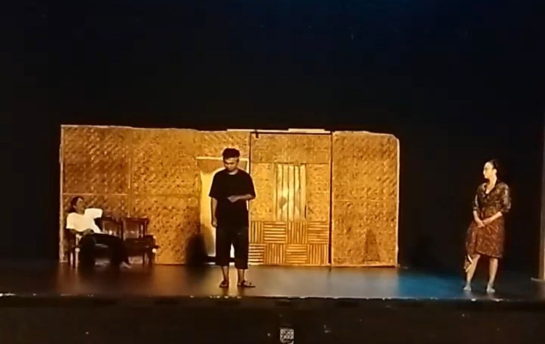 Sanggar Seni Panginyongan Dan LARSENI Panginto Hadirkan Teater Komedi Segar “GENDHAKAN” Di Purwokerto