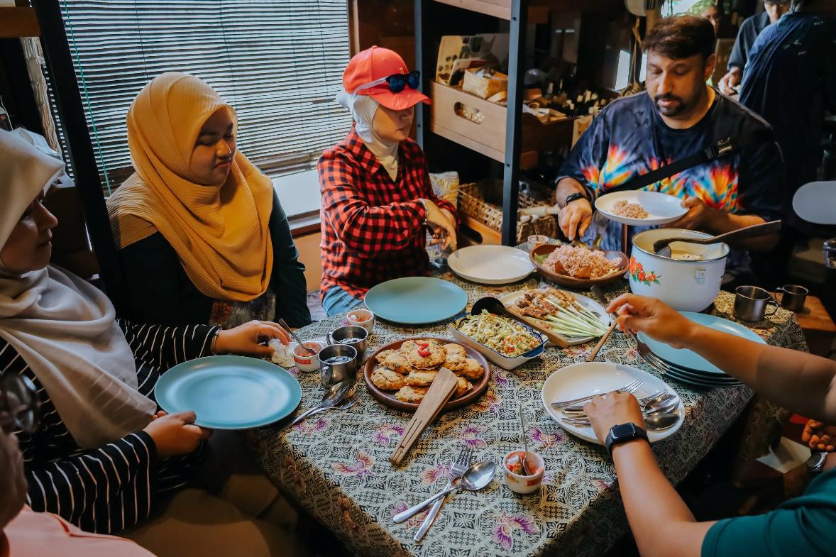 Promosikan Cita Rasa Nusantara, Kemenpar Ajak Travel Agent Malaysia Jelajah Kuliner Joglosemar