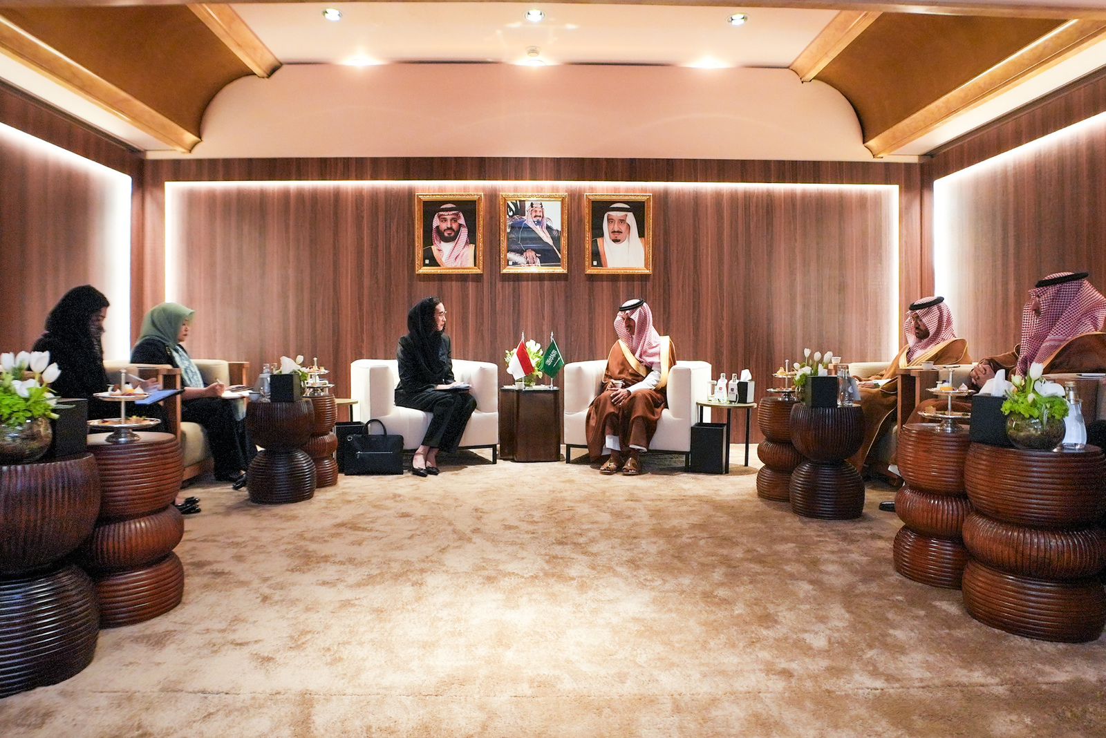 Perkuat Kerja Sama Pariwisata, Menpar Widiyanti Temui Menteri Pariwisata Arab Saudi di Riyadh