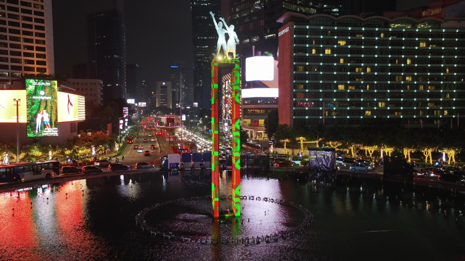 Perayaan Tahun Baru di Jakarta Berlangsung Sederhana, Warga Tunjukkan Solidaritas untuk Korban Bencana