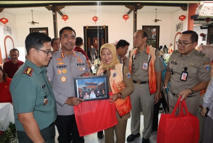 Dialog Santai Forkopimko Jakbar di Glodok, Warga Diajak Jaga Harmoni dan Keamanan Kota