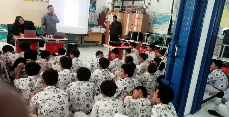 Seminar BeProKids Goes to School di SDN Cempaka Putih 03 Tangerang Selatan membahas pendidikan berbasis AI untuk guru dan siswa.