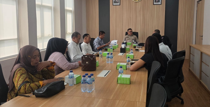 Pengurus dan pendiri PPPHI saat penandatanganan akta pendirian organisasi hortikultura nasional di Jakarta.