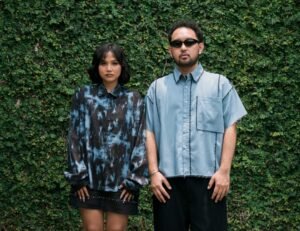 Lafa Pratomo, Ari Lesmana dan White Chorus merilis single “Juara Dua” dari EP Garis Tegak pada 6 Oktober 2026.