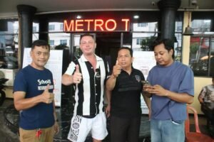 Polsek Metro Tamansari menangani kasus kehilangan earphone milik WN Polandia