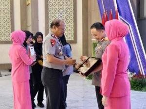 Irjen Pasma Royce saat acara pelepasan Polda Jatim