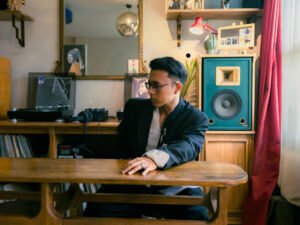 Igan Baswara penyanyi single Ikut Aku PulangJudul gambar
Igan Baswara Rilis Single Ikut Aku Pulang